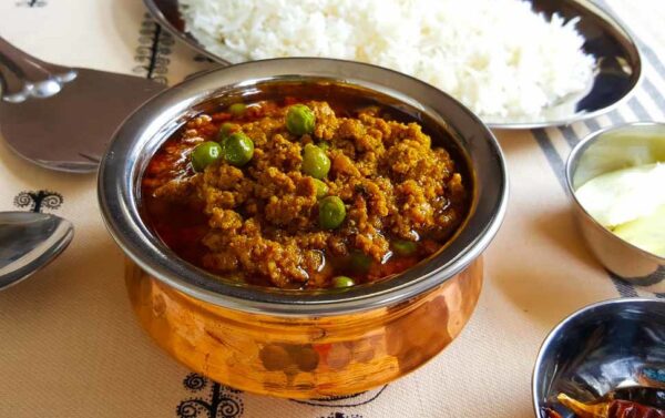 Keema Mutter